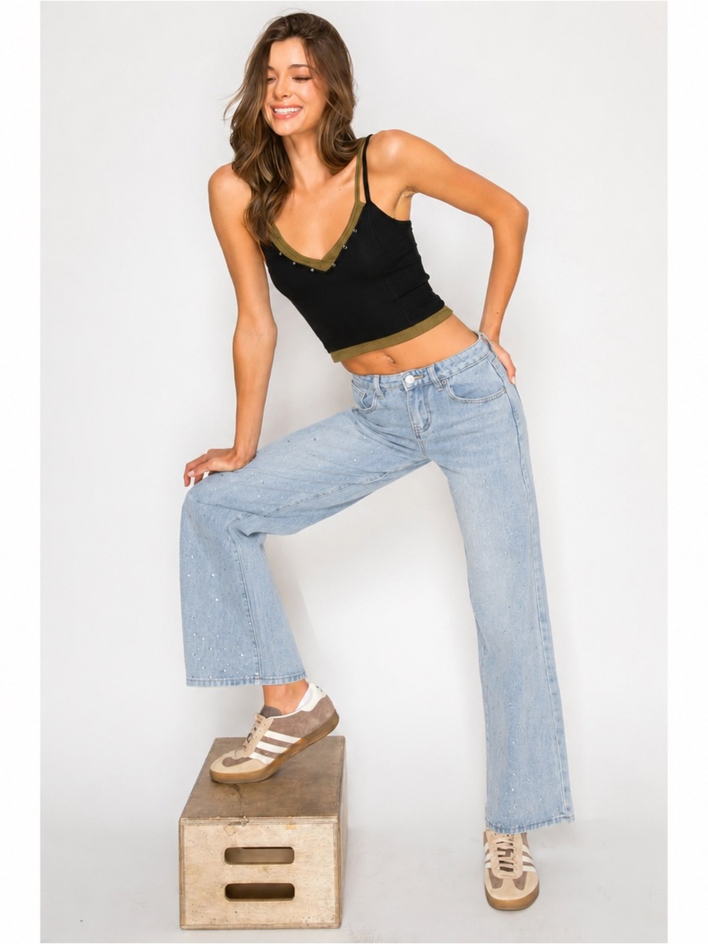 Cali1850 All Over Rhinestone Low Rise Wide Leg Jeans Size 9/29